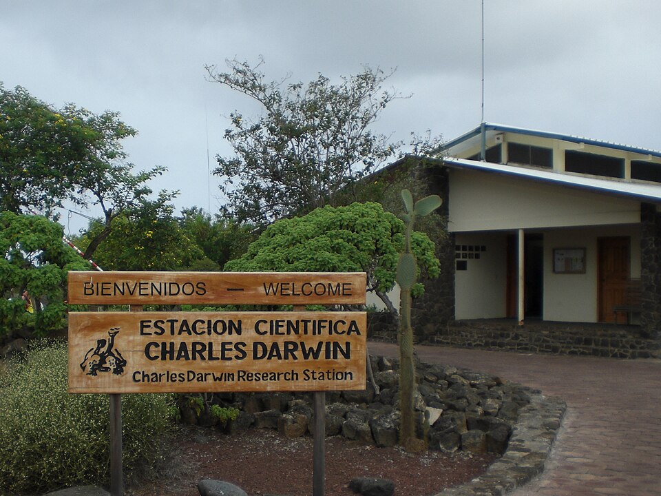 Ponto Turístico Estação de Pesquisa Charles Darwin em Puerto Ayora (Ilhas Galápagos)