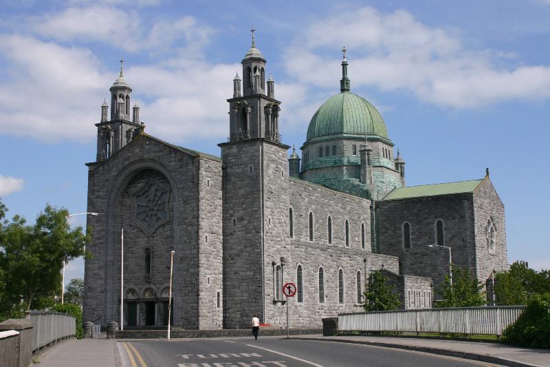 Ponto Turístico Catedral de Galway em Galway (Cliffs of Moher)