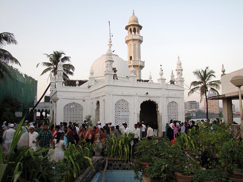 Ponto Turístico Mesquita Haji Ali Dargah em Mumbai
