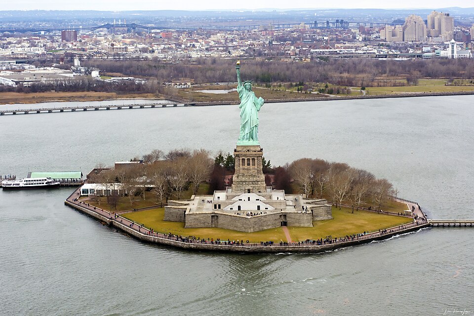 Ponto Turístico Estátua de William Grover-Williams em La Condamine