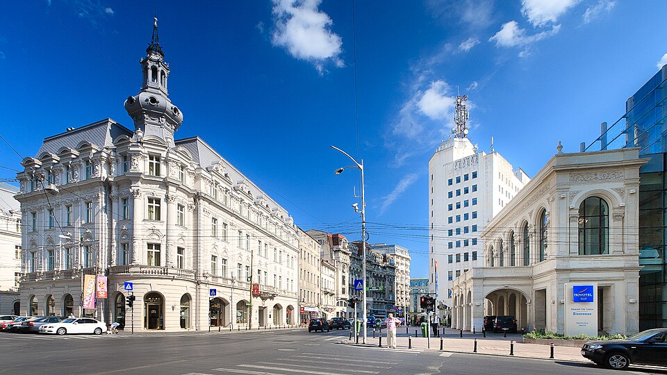 Ponto Turístico Avenida Calea Victoriei em Bucareste