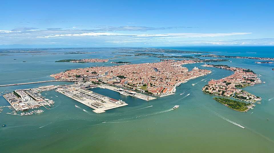 Ponto Turístico Ilha de Burano (Arredores - Casinhas) em Veneza