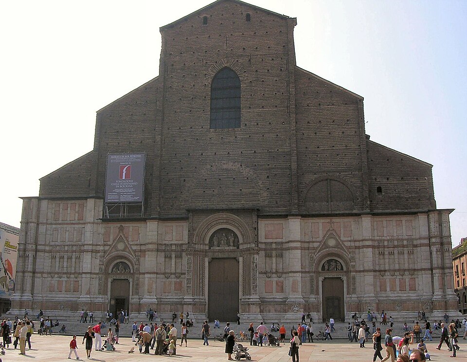 Ponto Turístico Basílica de São Petrônio (San Petronio) em Bolonha
